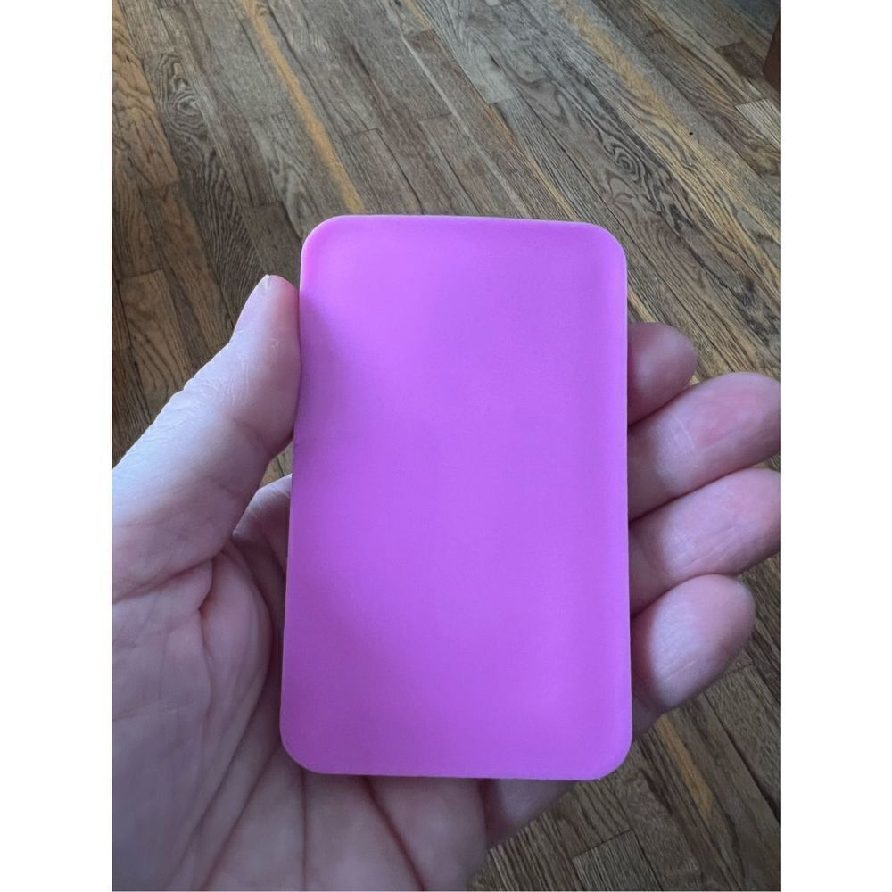 Kuromi Cell Phone Stand - Picture 6 of 6